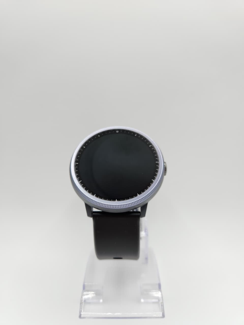 Oraimo SmartWatch Classique – Écran Tactile Rond, Bracelet Silicone Noir
