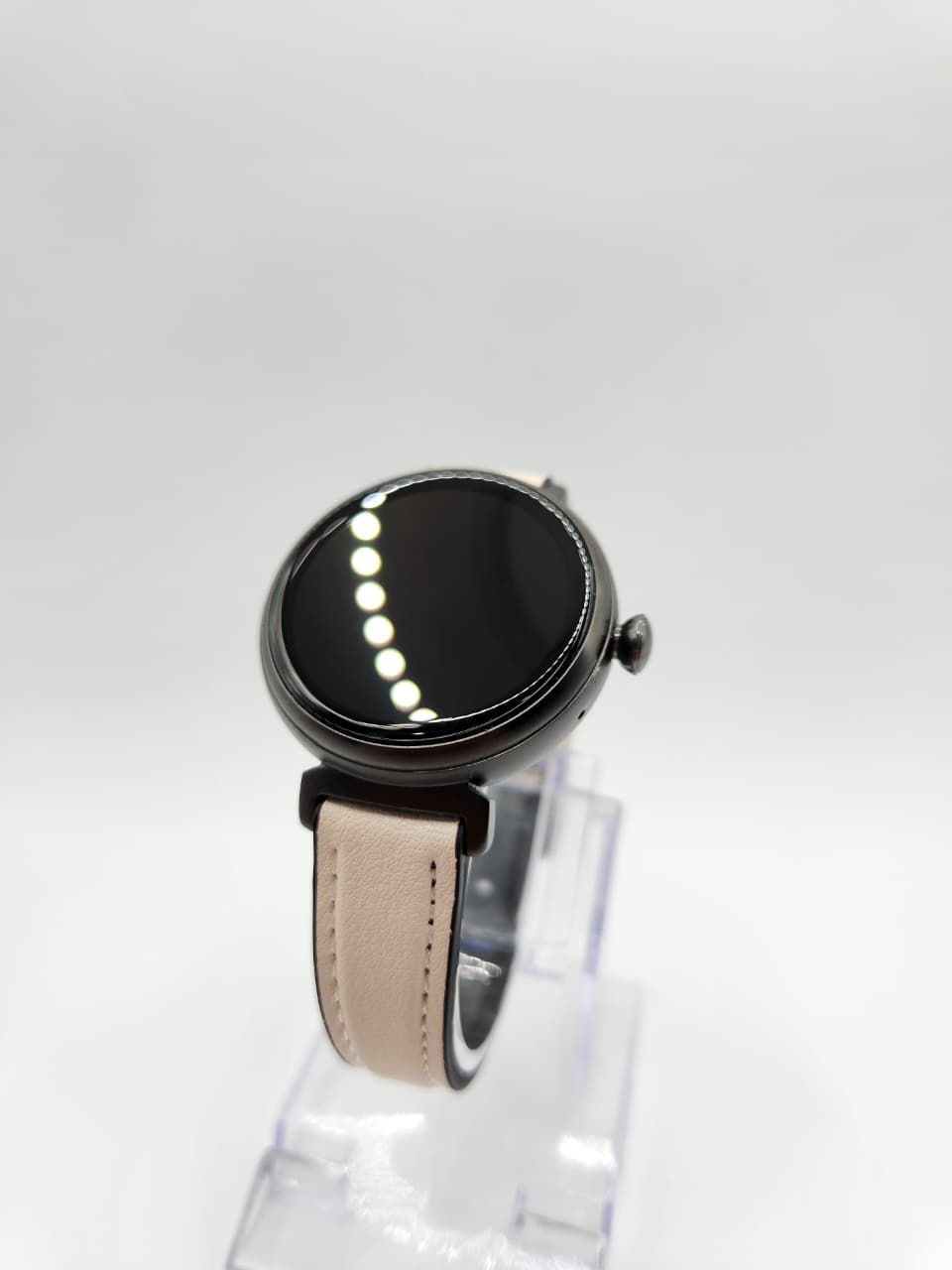 🌸 Montre Connectée Femme – Écran AMOLED 1.04'' | الأناقة والتكنولوجيا