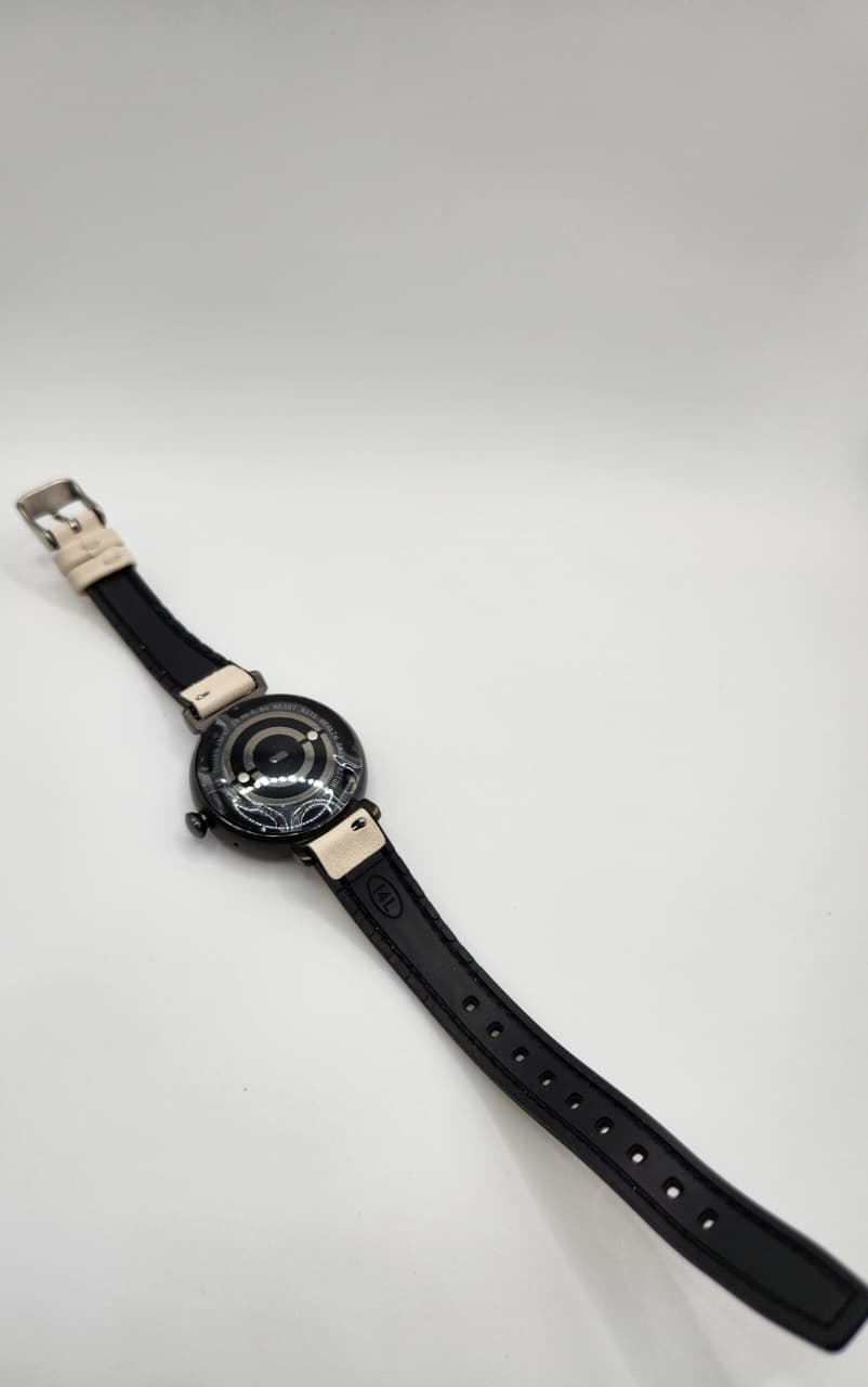 🌸 Montre Connectée Femme – Écran AMOLED 1.04'' | الأناقة والتكنولوجيا